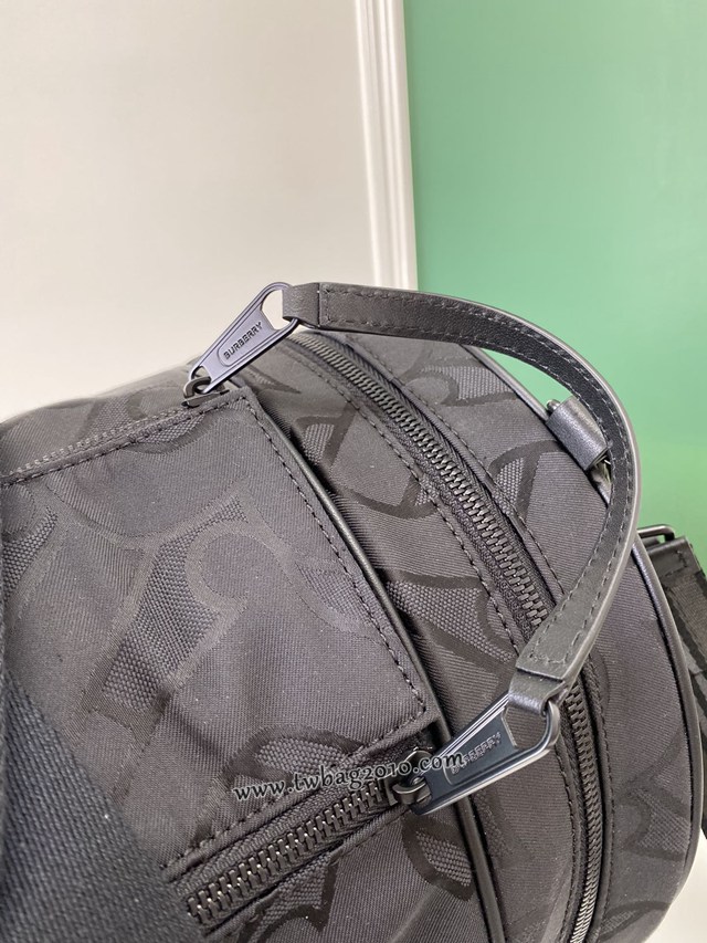 Burberry專門店新款旅行袋Thomas專屬標識提花單肩挎背包 巴寶莉The Barrel巴瑞爾包 yxb1418